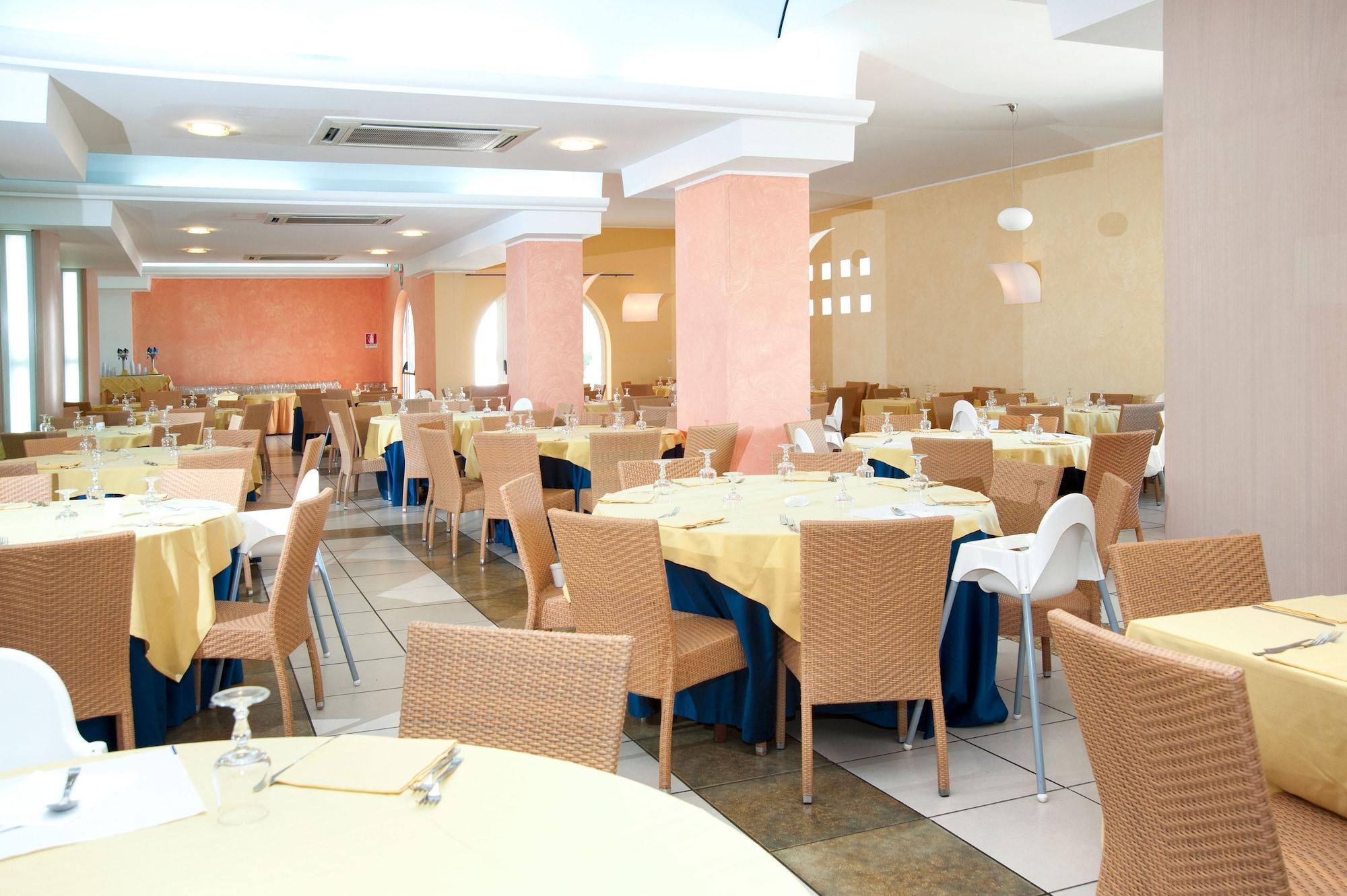 Futura Club Torre Rinalda Hotell Exteriör bild
